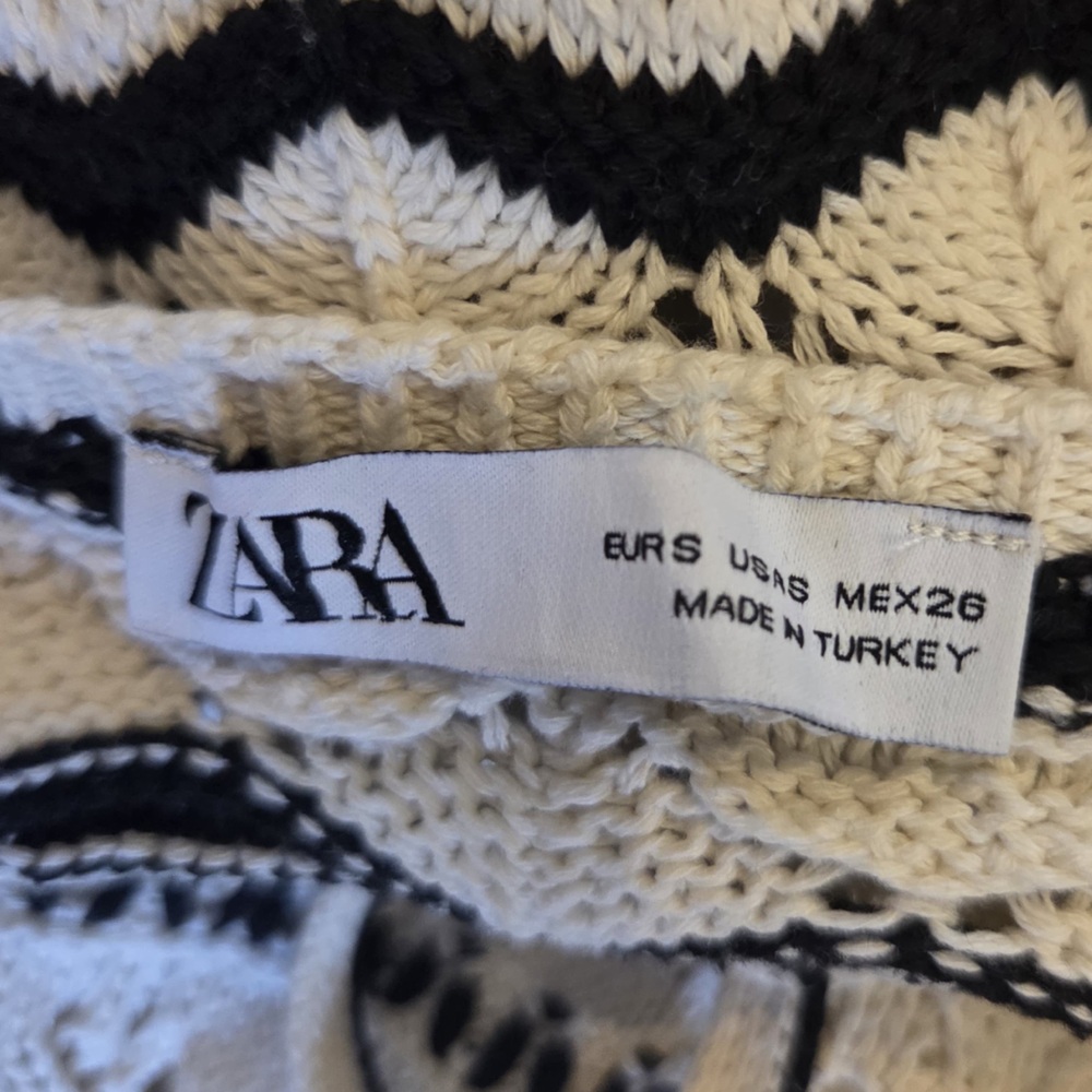 Zara White and Black Patterned Knitted Crochet Boho Style Midi Dress - Picture 5 of 6